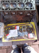 Load image into Gallery viewer, FIAT 124 Spider