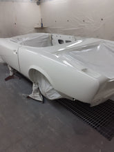 Load image into Gallery viewer, FIAT 124 Spider