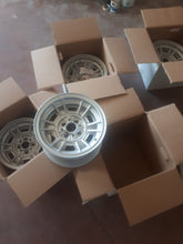 Load image into Gallery viewer, FIAT 124 Spider