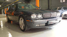 Load image into Gallery viewer, Jaguar XJ 4.2i Pack XJR