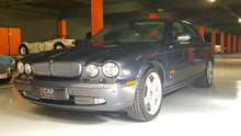 Load image into Gallery viewer, Jaguar XJ 4.2i Pack XJR