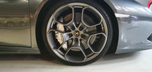 Load image into Gallery viewer, Lamborghini Huracan Spyder 5.2 V10 Cabriolet