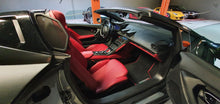 Load image into Gallery viewer, Lamborghini Huracan Spyder 5.2 V10 Cabriolet