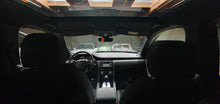 Load image into Gallery viewer, Land Rover Discovery Sport Mark V D150 HSE --NEUVE--