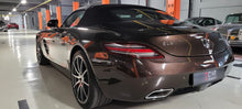 Load image into Gallery viewer, Mercedes-Benz SLS AMG Roadster