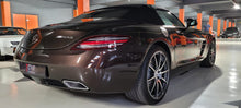 Load image into Gallery viewer, Mercedes-Benz SLS AMG Roadster