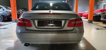 Load image into Gallery viewer, Mercedes-Benz E 220 CDI CABRIOLET