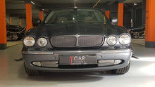 Load image into Gallery viewer, Jaguar XJ 4.2i Pack XJR
