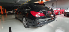 Load image into Gallery viewer, Mercedes-Benz CLA 220 Shooting Pack AMG
