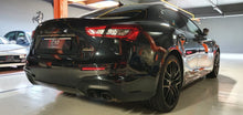 Load image into Gallery viewer, MASERATI Ghibli Gransport Pack Nerissimo &amp; Carbonne
