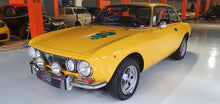 Load image into Gallery viewer, Alfa Romeo GT Bertone 2000
