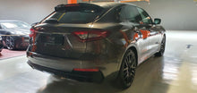 Load image into Gallery viewer, Maserati Levante 3.0 350Ch. Gransport *Pack NERISSIMO*PANO*21&quot;*FU
