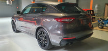 Load image into Gallery viewer, Maserati Levante 3.0 350Ch. Gransport *Pack NERISSIMO*PANO*21&quot;*FU
