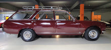 Load image into Gallery viewer, Peugeot 504 Break Familial 6 Places *** 1er propriétaire***
