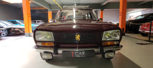 Load image into Gallery viewer, Peugeot 504 Break Familial 6 Places *** 1er propriétaire***
