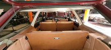 Load image into Gallery viewer, Peugeot 504 Break Familial 6 Places *** 1er propriétaire***
