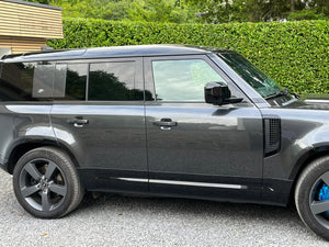 Land Rover Defender 110 P525 'Edition' Head Up