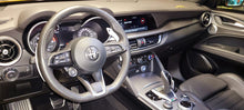 Load image into Gallery viewer, Alfa Romeo Stelvio 2.2 210 ch Q4 AT8 GT JUNIOR **PANORAMA FULL**
