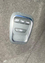 Load image into Gallery viewer, Renault Espace dCi 160 Toit panoramique
